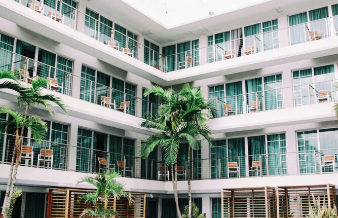 Top Hotels near 200 Tourist Landmarks