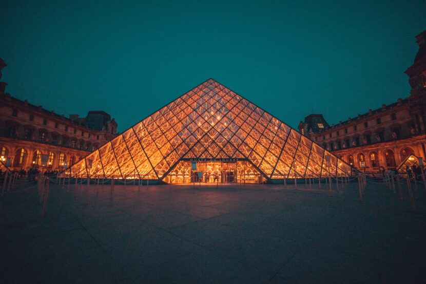 12 Best Hotels Near the Louvre Museum for First-Time Visitors