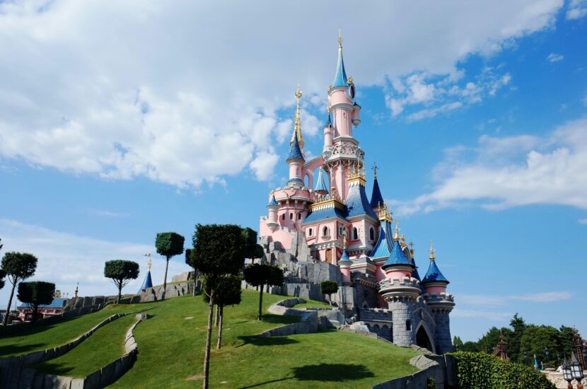 10 Hotels Near Disneyland Paris That Families Love
